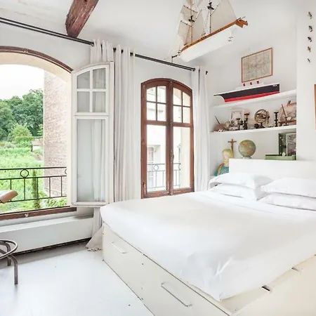 Rue Des Saules Townhouse By Onefinestay Апартаменты Париж